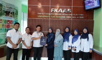 Lawatan Penanda Aras Fakulti Teknologi Kejuruteraan Awam (FTKA), Universiti Malaysia Pahang Al-Sultan Abdullah (UMPSA) ke Fakulti Kejuruteraan Awam dan Alam Bina (FKAAB), Universiti Tun Hussein Onn Malaysia (UTHM) pada 13 Ogos 2025 